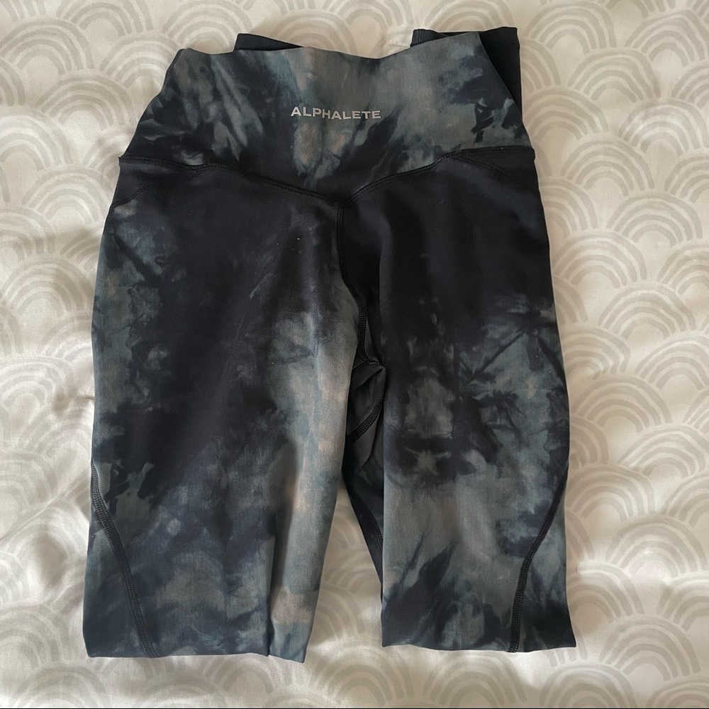 Alphalete Black Tie-Dye Leggings